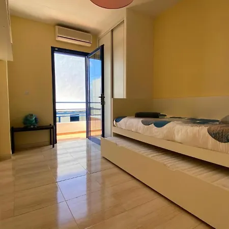 Maria Luisa Villa *